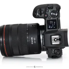 La Canon R9 con obiettivo 24-105mm, pronta per catturare ogni dettaglio.