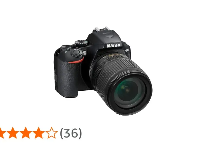 Nikon D3500, uscita nel 2018, una reflex digitale compatta e leggera, ideale per chi inizia.