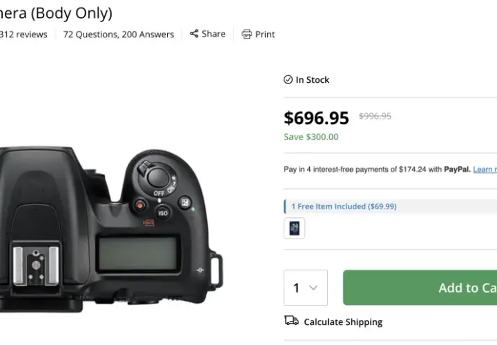 Nikon D7500 DSLR, vista dall'alto, con dettagli sui controlli e le nikon d7500 caratteristiche. Prezzo scontato.