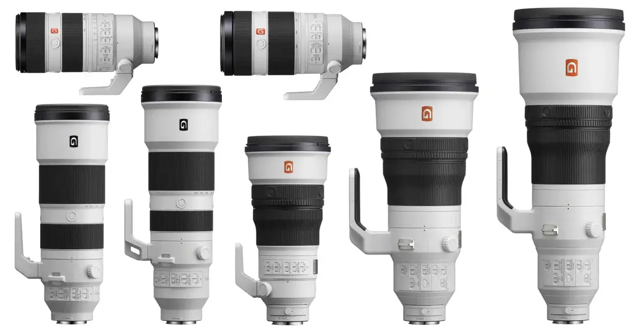 Una collezione di obiettivi fotografici Sony G Master bianchi, tra cui spicca un modello che potrebbe essere l'obiettivo più costoso al mondo per la sua tecnologia.